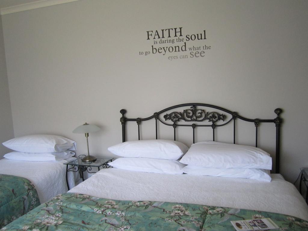 Be My Guest Bed & Breakfast New Plymouth Værelse billede