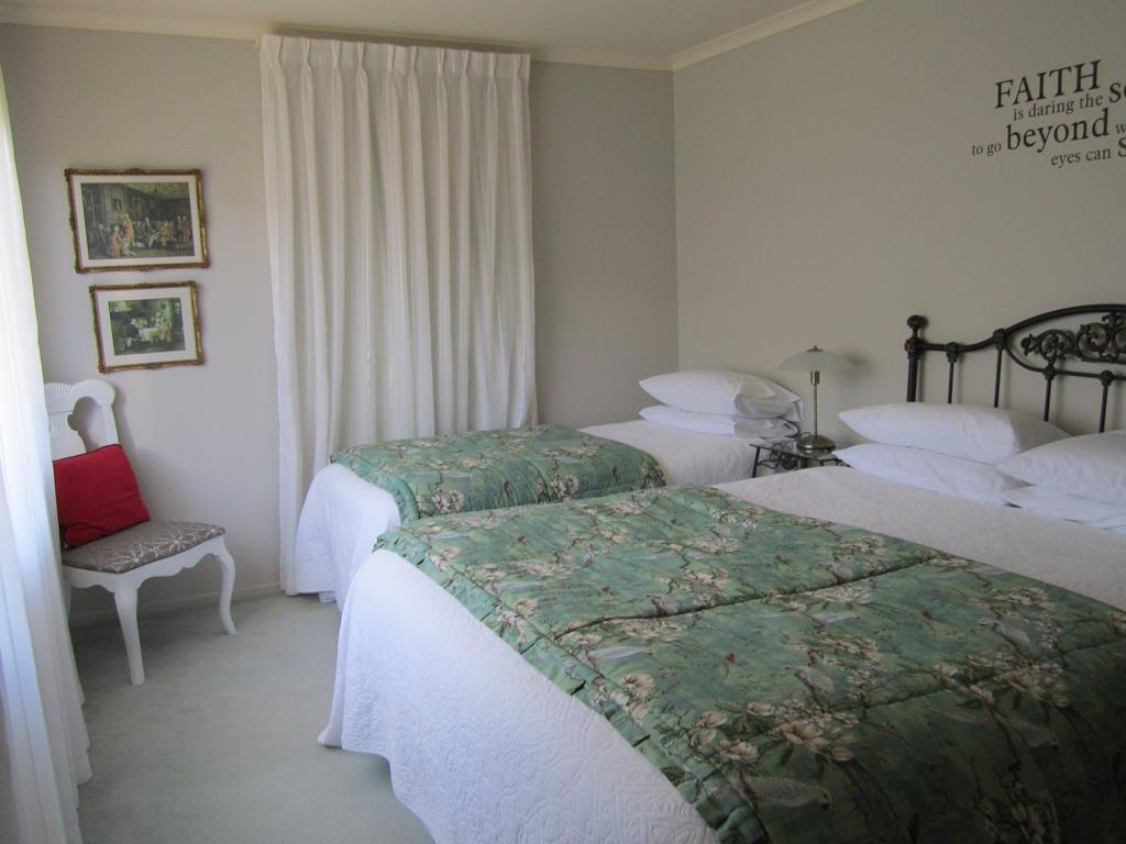 Be My Guest Bed & Breakfast New Plymouth Værelse billede